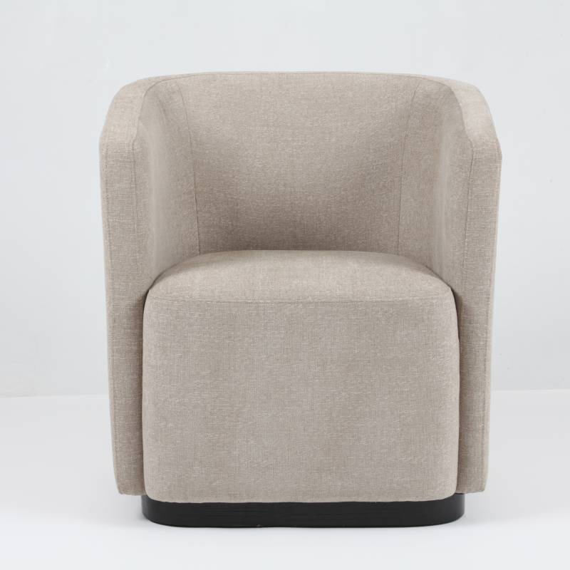 Poltrona estofada com estrutura de madeira de design exclusivo RJC-1097 para móveis de sala de estar